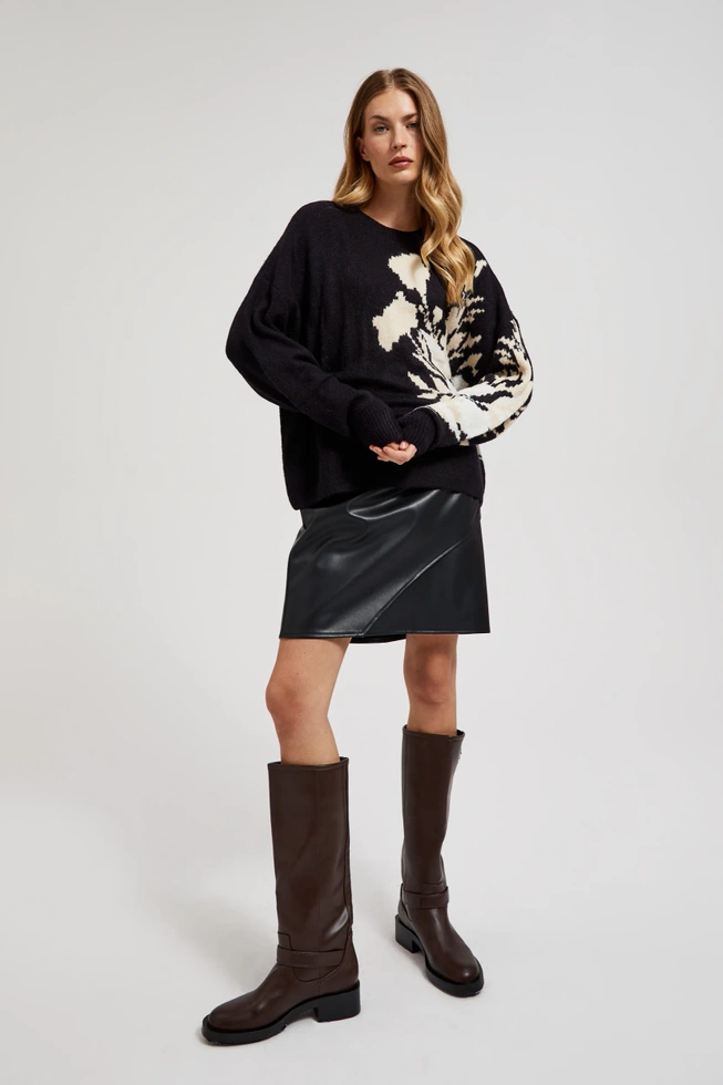 Wzorzysty sweter o luźnym fasonie czarny