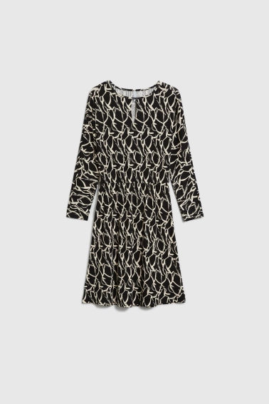 Wzorzysta sukienka czarna