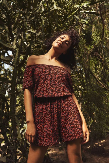 Krótki kombinezon z wiskozy