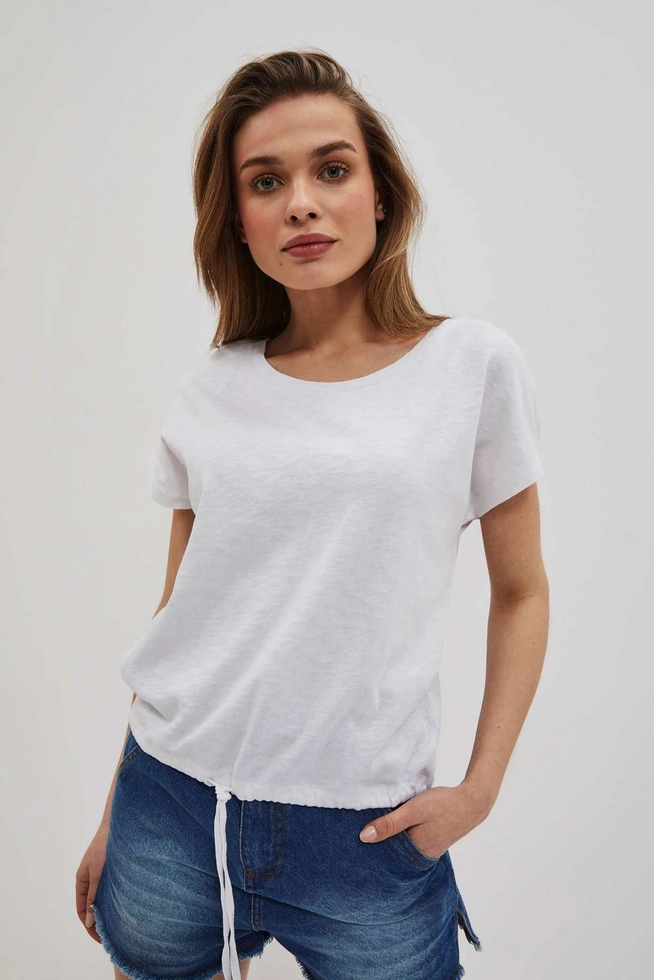 T-shirt z wiązaniem w pasie biały