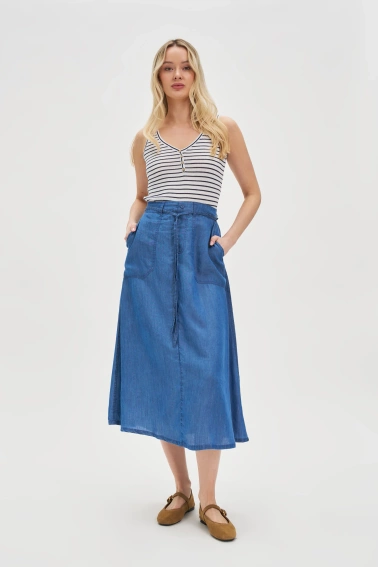 Top w paski z guzikami biały