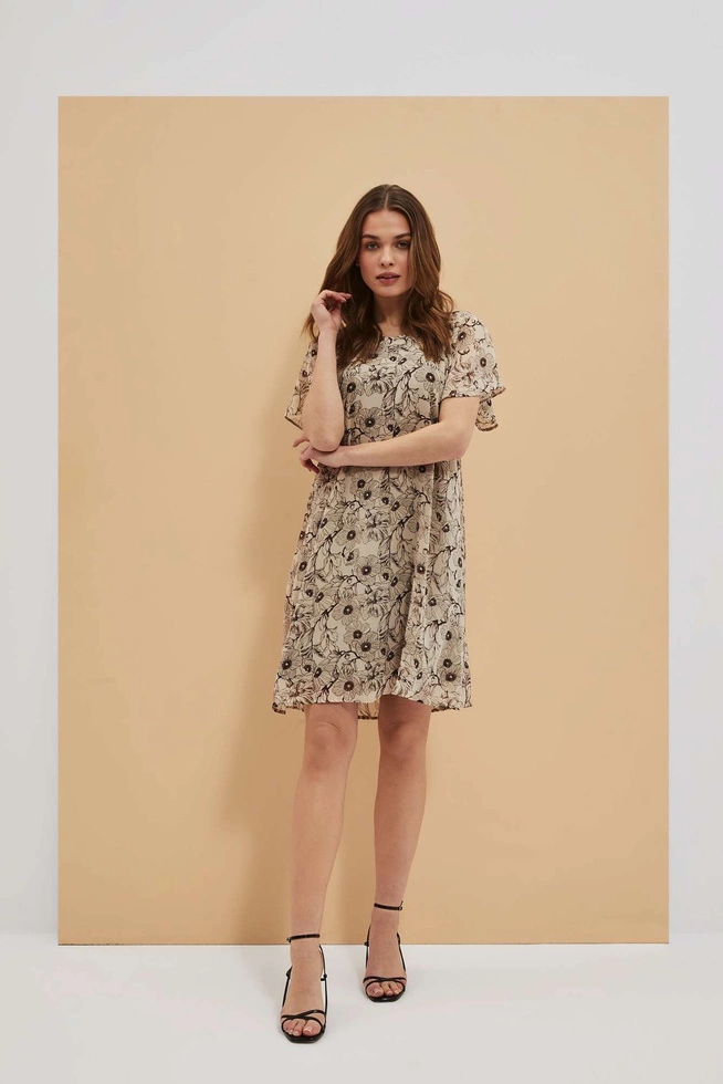 Rozkloszowana sukienka z kwiatowym printem