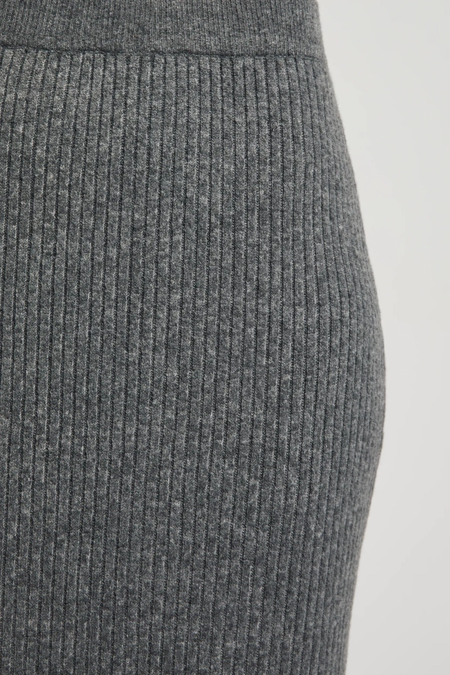 Spódnica dzianinowa midi szara