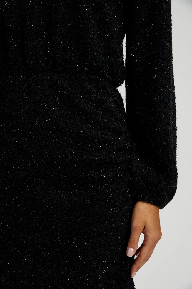 Sukienka z metaliczną nitką czarna