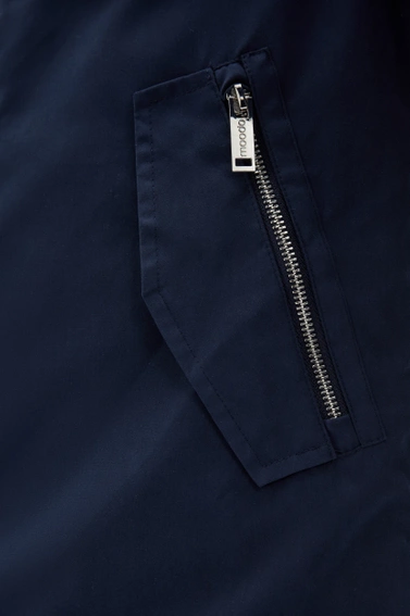 Kurtka z kapturem zapinana na zamek granatowa