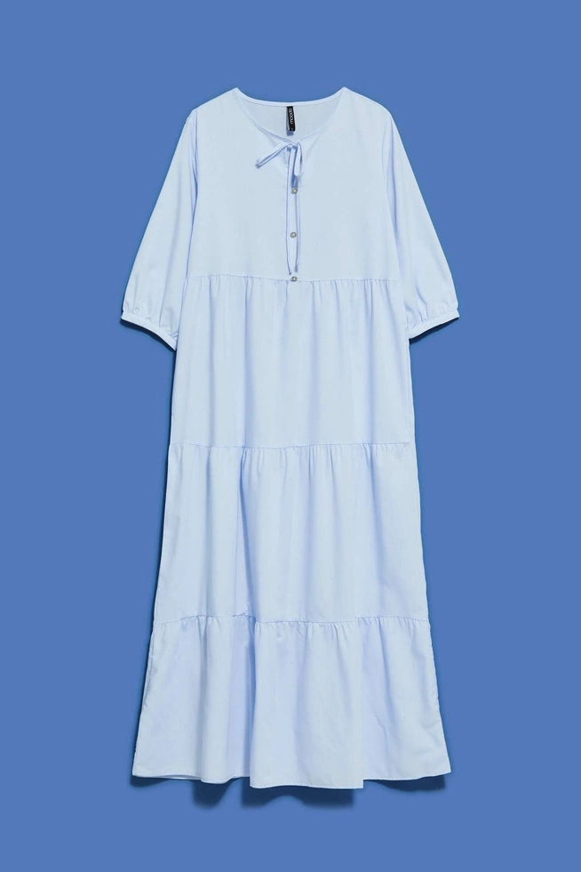 Sukienka maxi z wiązaniem na dekolcie błękitna