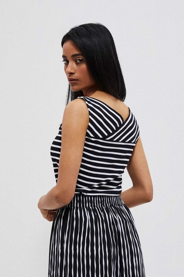 Dopasowany top w paski czarno-biały