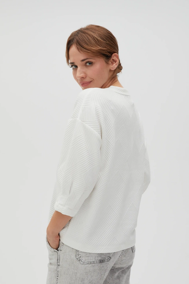 Bluza ze strukturalnego materiału biała