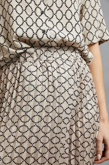 Plisowana spódnica midi beżowa