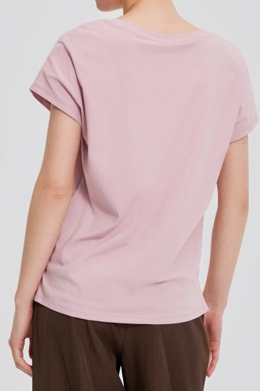 Bawełniany t-shirt z dekoltem w serek jasnoróżowy