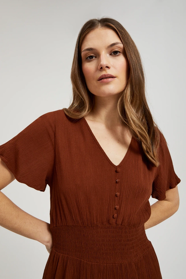 Wiskozowa sukienka z gumą w pasie brązowa