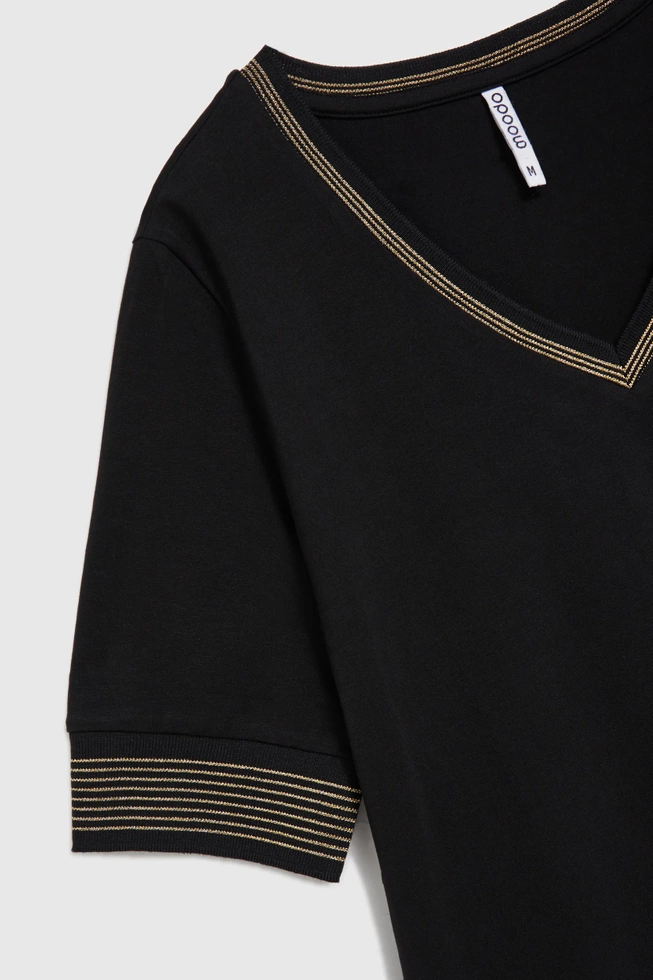 Bluzka z dekoltem w serek czarna