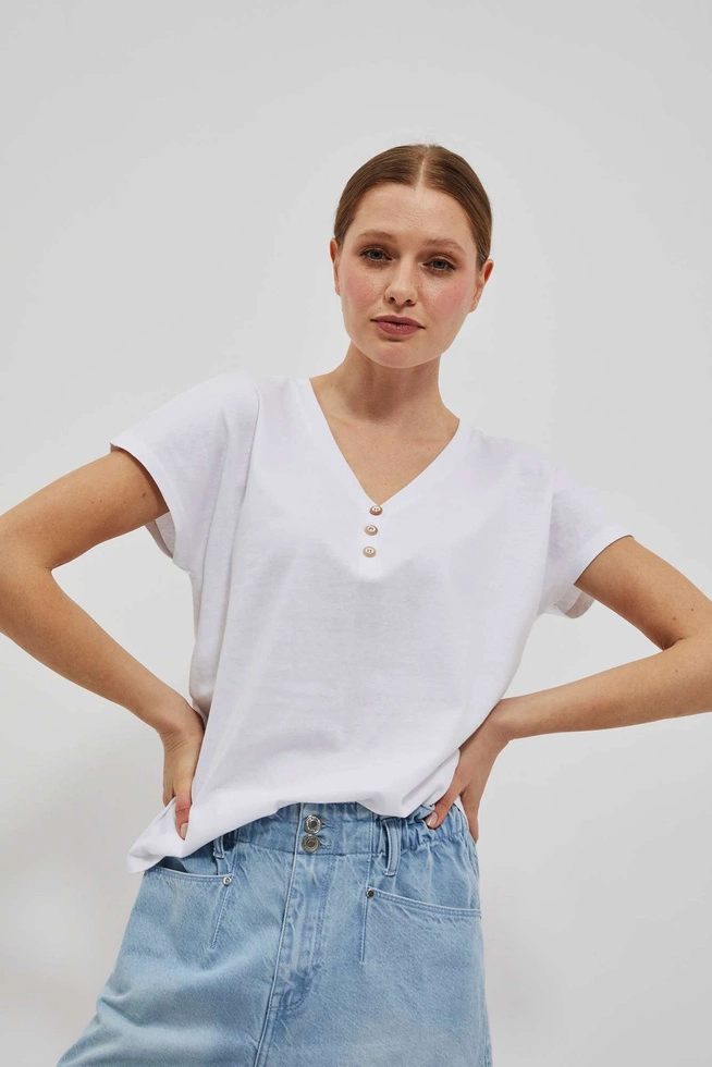 T-shirt z dekoltem w serek i guzikami biały