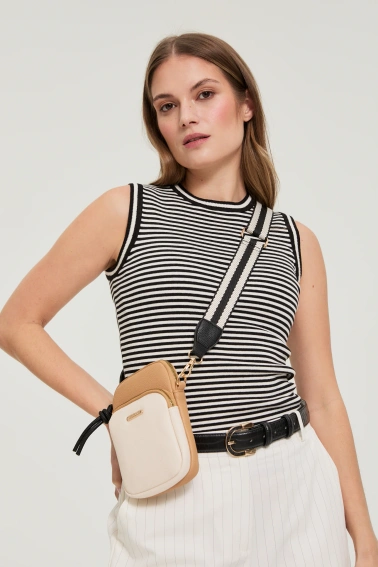 Mała torebka beżowa