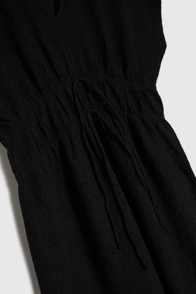 Sukienka midi czarna