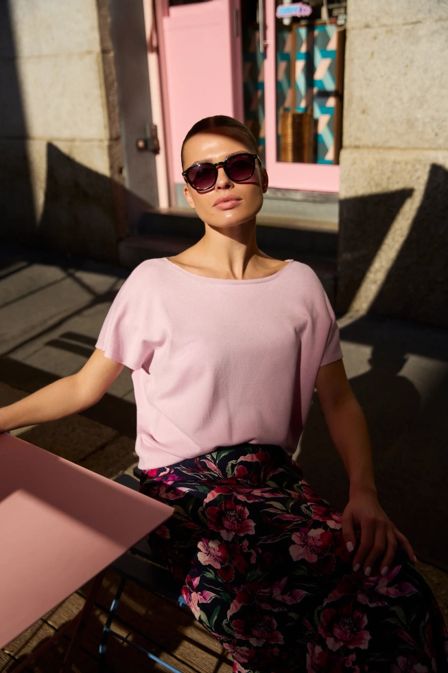 Cienki sweter różowy