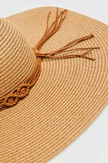 Kapelusz z szerokim rondem beżowy