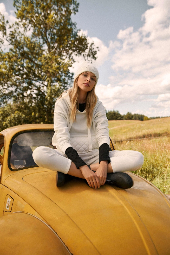 Bluza kangruka z kapturem