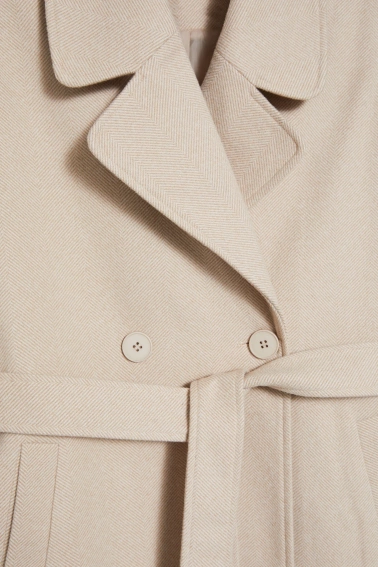 Płaszcz z paskiem beżowy