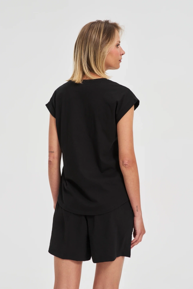 T-shirt z geometrycznym nadrukiem czarny