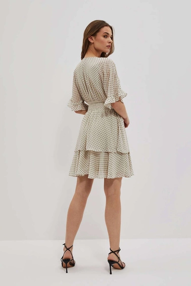 Sukienka w groszki z falbaną piaskowa