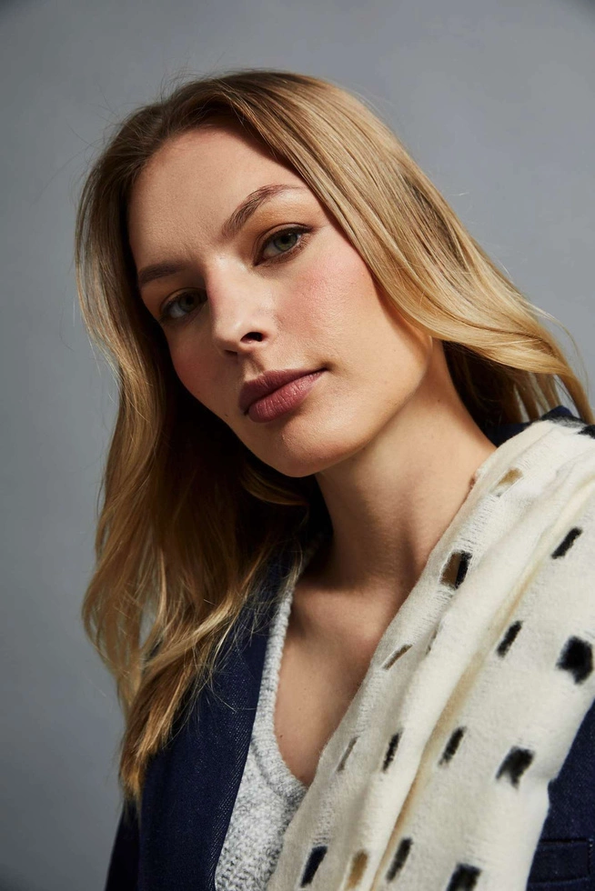 Szalik w kratę czarny