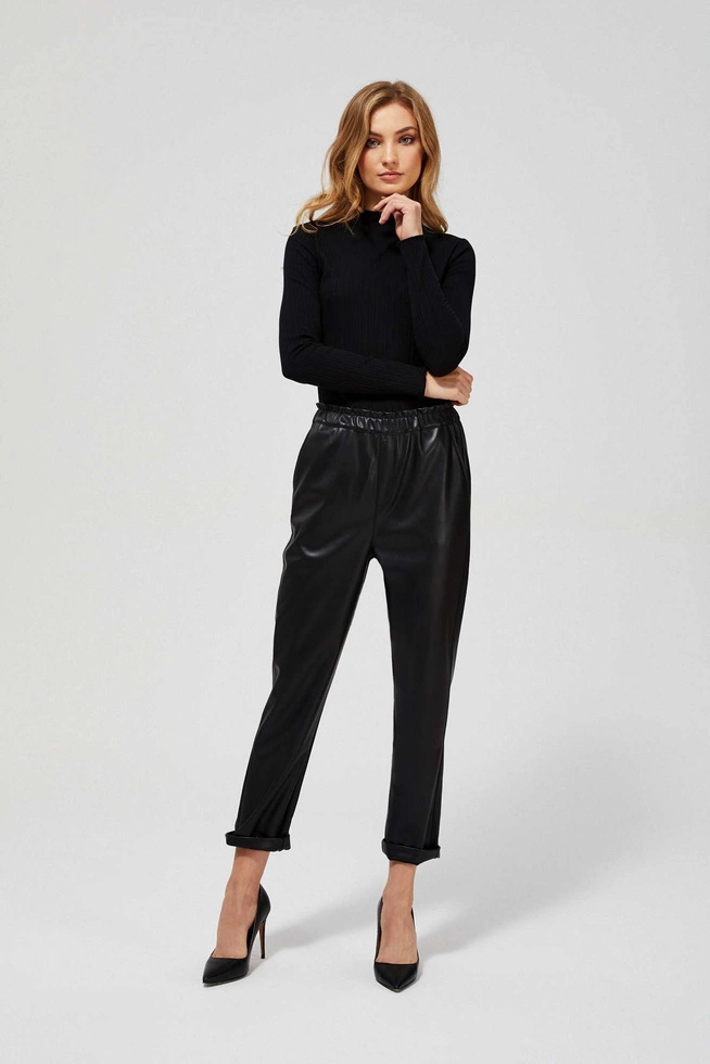 Spodnie z eko skóry