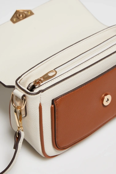 Torebka z długimi paskiem beżowa