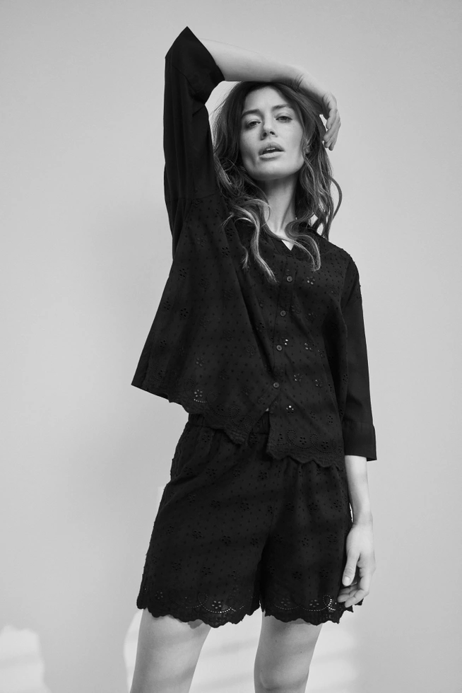 Koszula oversize zapinana na guziki czarna