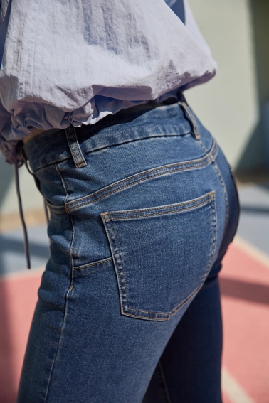 Jeansy rurki niebieskie