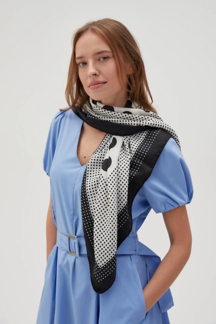 Apaszka w groszki czarna