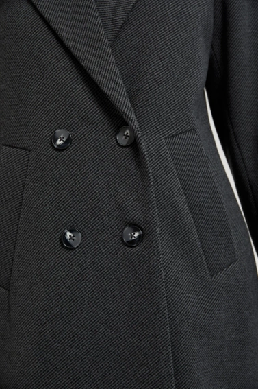 Elegancki długi płaszcz szary