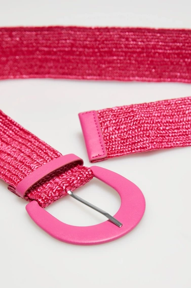 Pleciony pasek z okrągłą klamrą różowy 