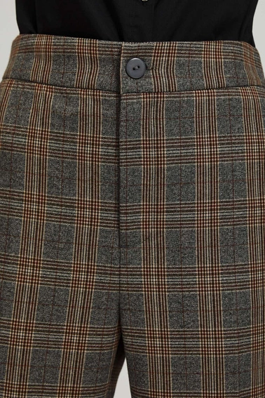 Spodnie w kratę szare