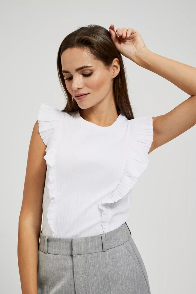 Prążkowana bluzka z falbaną biała