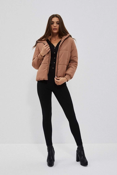 Krótka pikowna kurtka