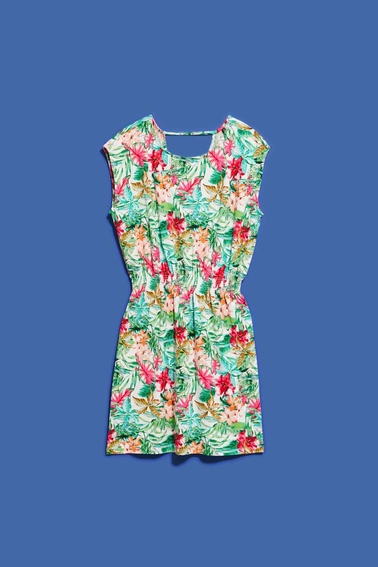 Wzorzysta sukienka z gumą w talii