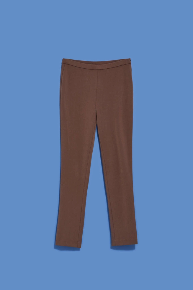 Gładkie spodnie kasztanowe