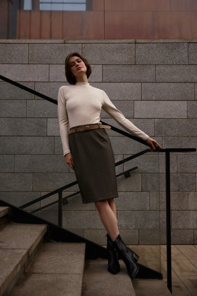 Bluzka z golfem beżowa