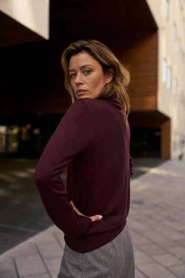 Gładki golf burgundowy