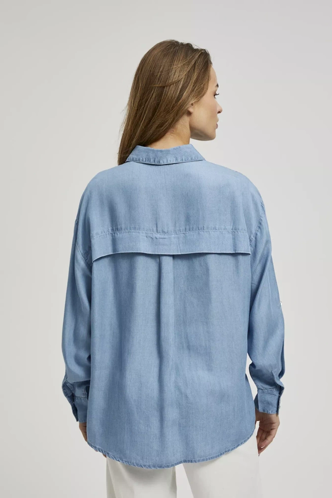 Koszula lyocell z kołnierzykiem zapinana na guziki niebieska