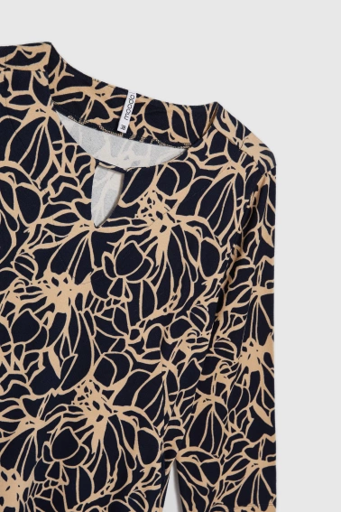 Sukienka w kwiaty granatowa