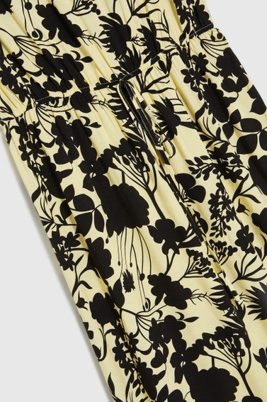 Sukienka midi w kwiaty żółta
