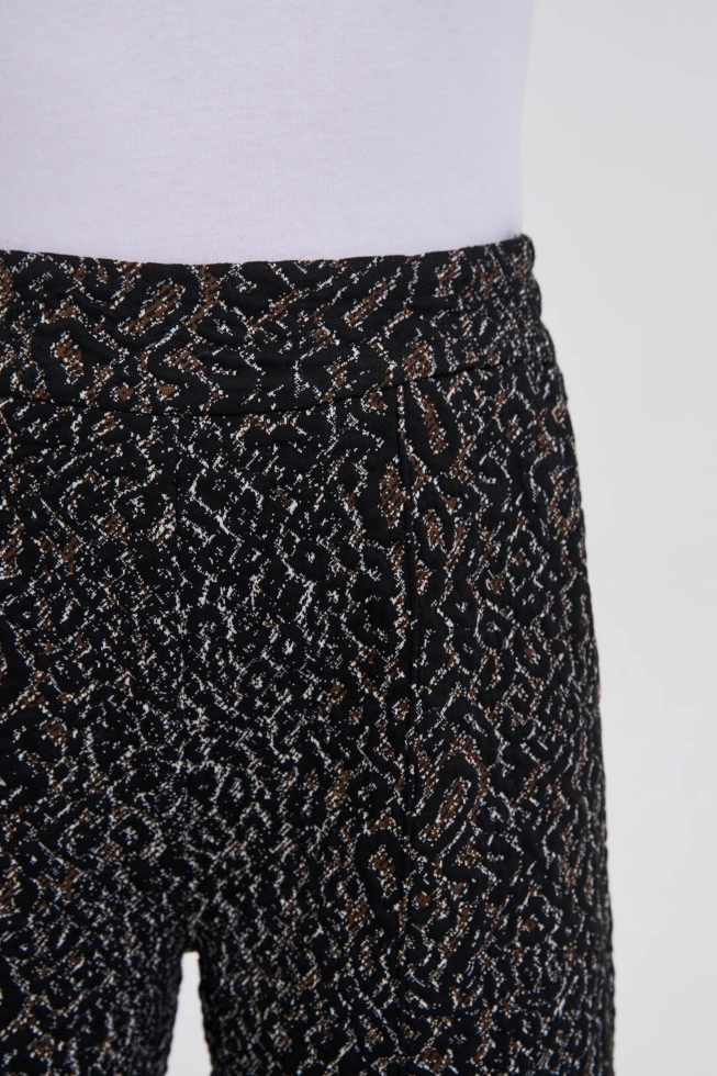 Spodnie w panterkę czarne