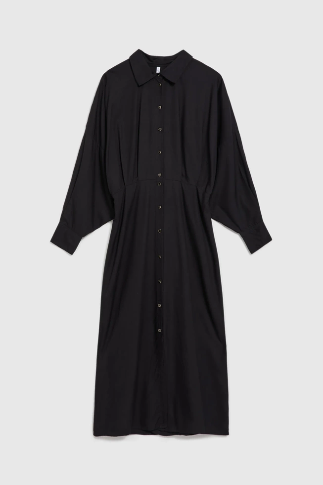 Sukienka midi z ozdobnymi guzikami i kołnierzykiem czarna