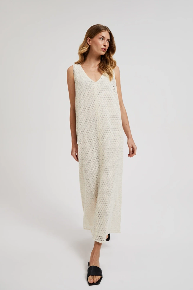 Ażurowa sukienka z dekoltem w serek beżowa