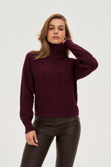 Sweter z golfem burgundowy