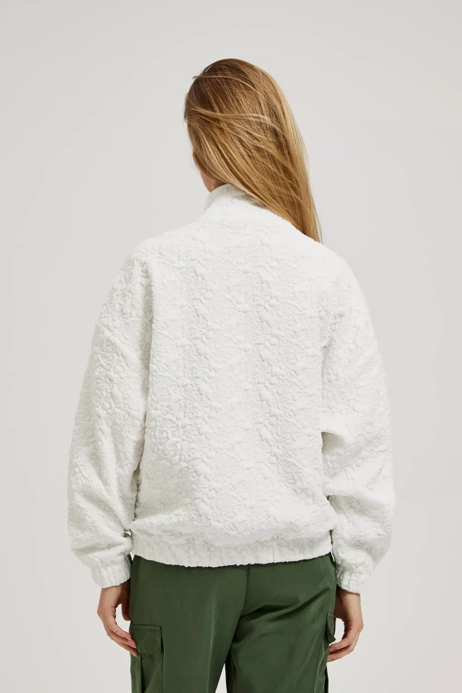 Bluza zapinana na zamek z długimi rękawami biała