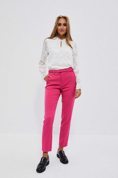 Biała koszula z ażurowymi rękawami