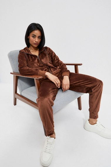 Welurowe spodnie dresowe kasztanowe